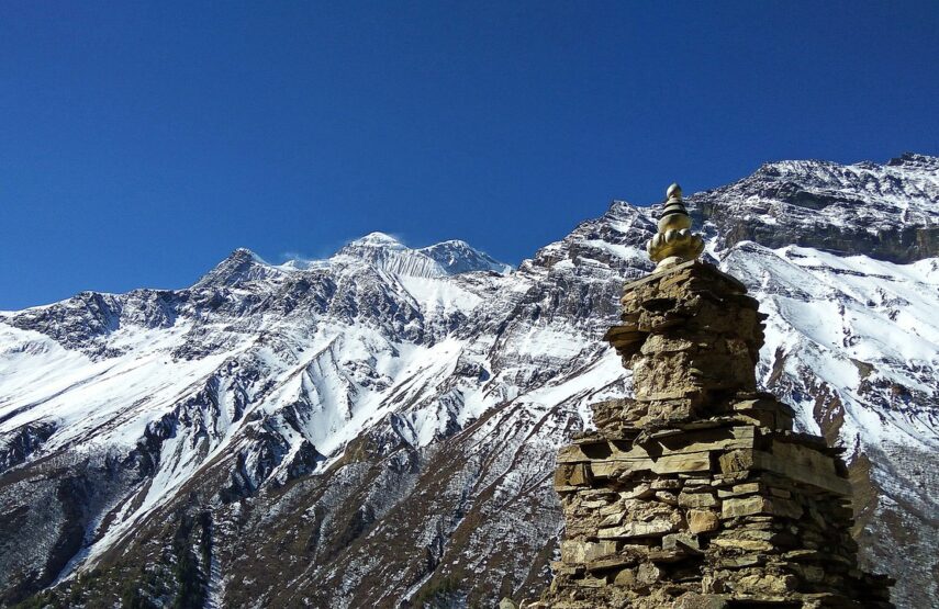 nepal-landscape-2388105_1280